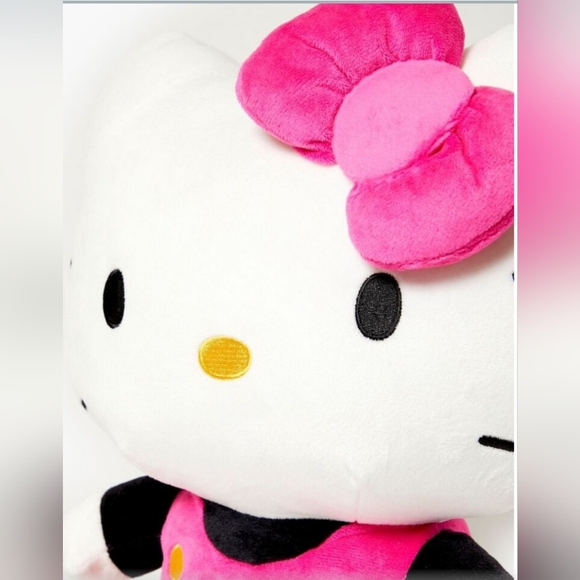 ✨️HELLO KITTY SOFT MEDIUM SIZED BACKPACK NWT✨️ - Picture 6 of 8